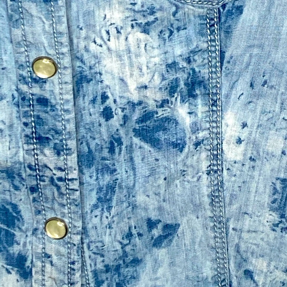 Trouve Tie Dye button Down Blouse Size Small - Picture 3 of 3